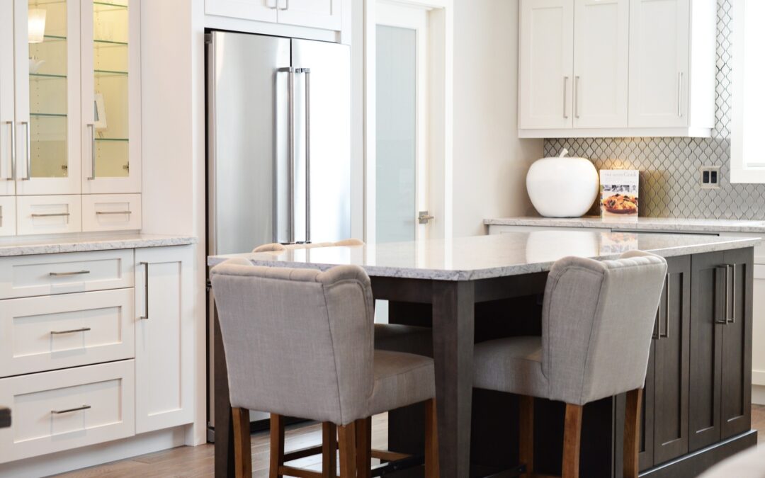 quartzite elegant light kitchen