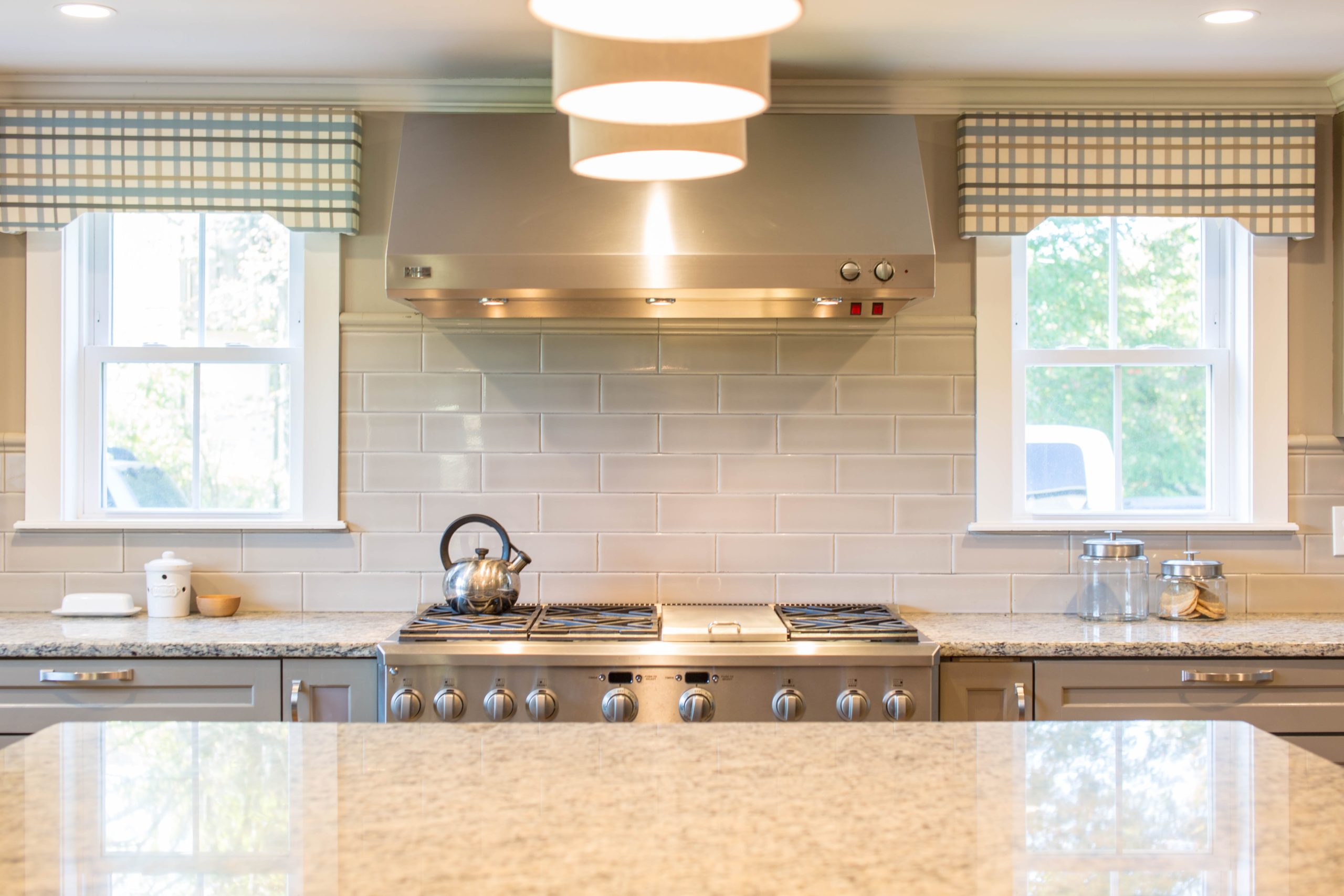5 of the Most Popular Stone Countertop Edge Styles